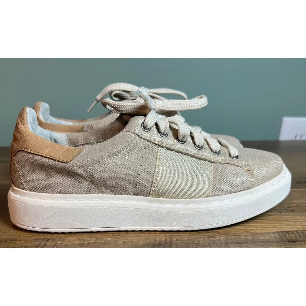 OTBT Normcore Gold Shimmer Leather Platform Sneakers Womens 6.5 Low Top Shoes